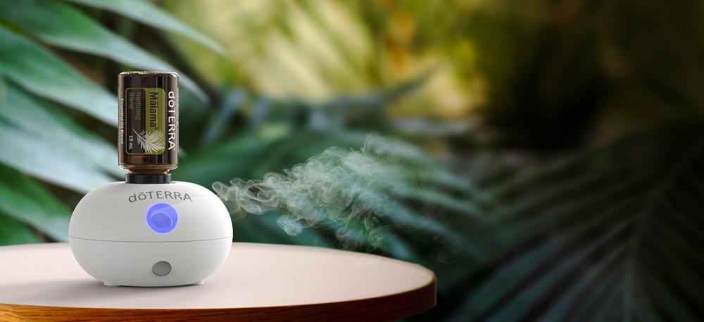 فواحه محمول (بدون ماء، مستشعر للحركة) + زيوت “مالاما” | مزيج عطري من أرض هاواي (صافي 15مل، عضوي) - Image 2